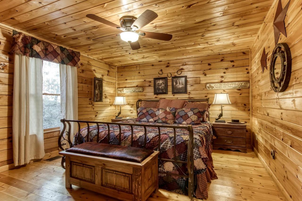 Magical Moments, Hot Tub, Wifi, 1089 Free Tickets Each Paid Day, Dollywood And More Гатлинбург Экстерьер фото