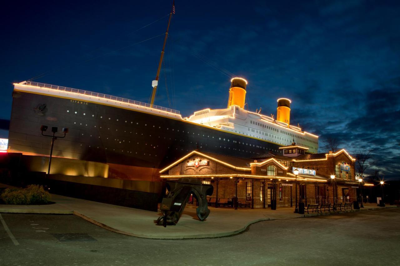 Magical Moments, Hot Tub, Wifi, 1089 Free Tickets Each Paid Day, Dollywood And More Гатлинбург Экстерьер фото